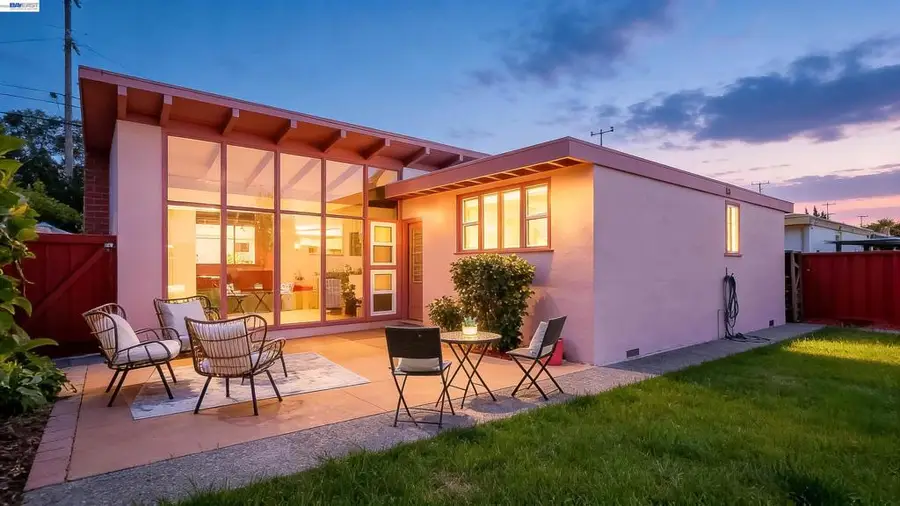 1285 Sangamore St, Hayward, CA 94545 - #2
