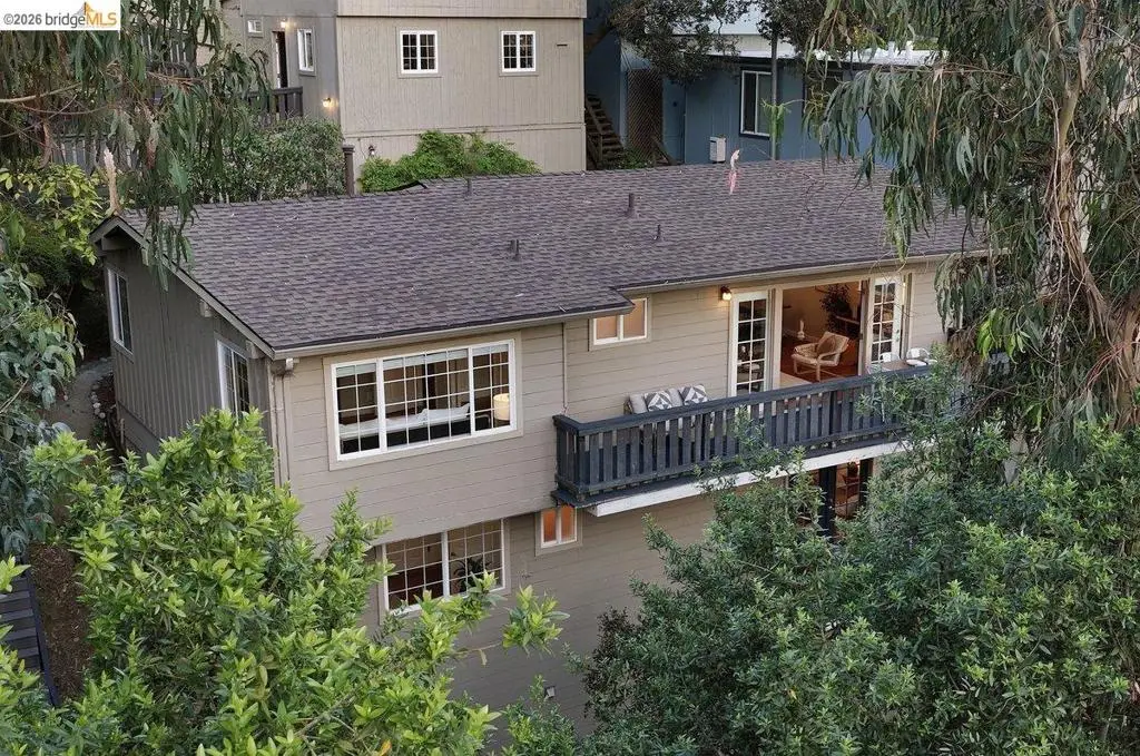 2343 Mastlands Dr, Oakland, CA 94611 - #1