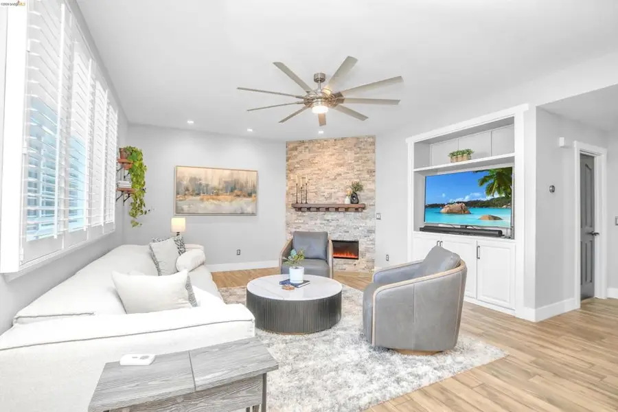 2037 Newton Dr, Brentwood, CA 94513 - #2