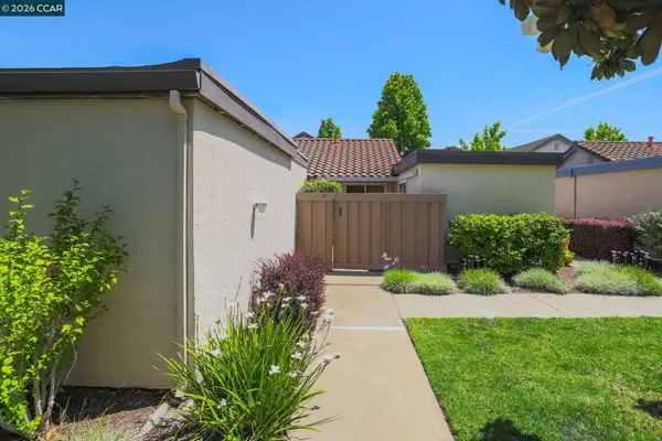 4 Long Creek Cir, Clayton, CA 94517