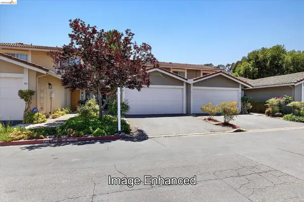 47 Turtle Creek St, Oakland, CA 94605