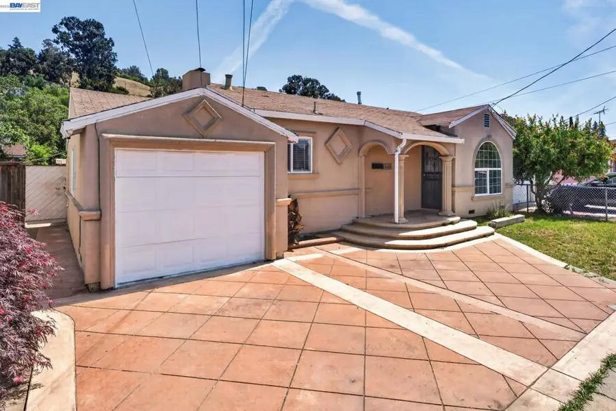 25468 Belmont Ave, Hayward, CA 94542 - #2