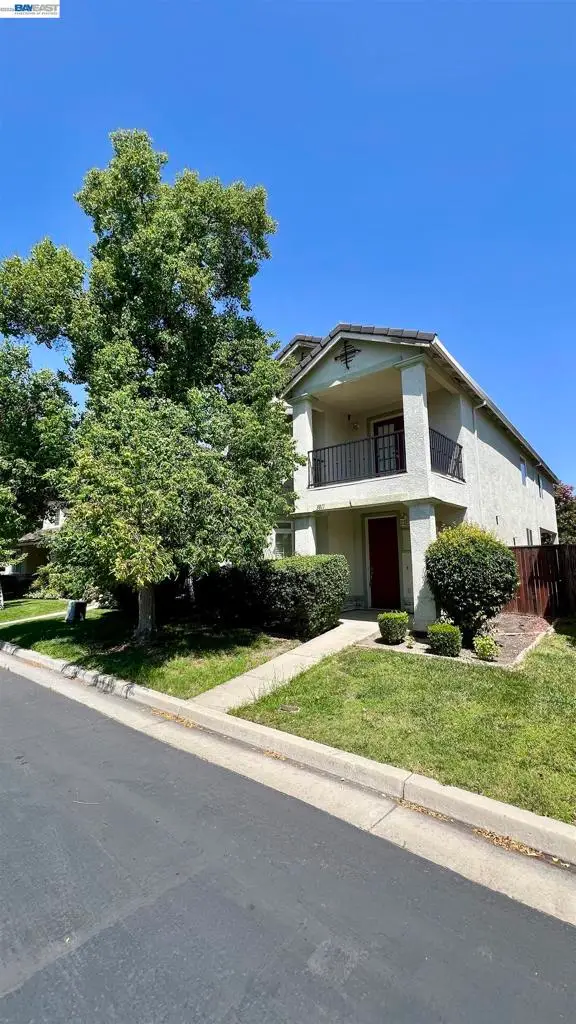 3811 Claire St, Stockton, CA 95212