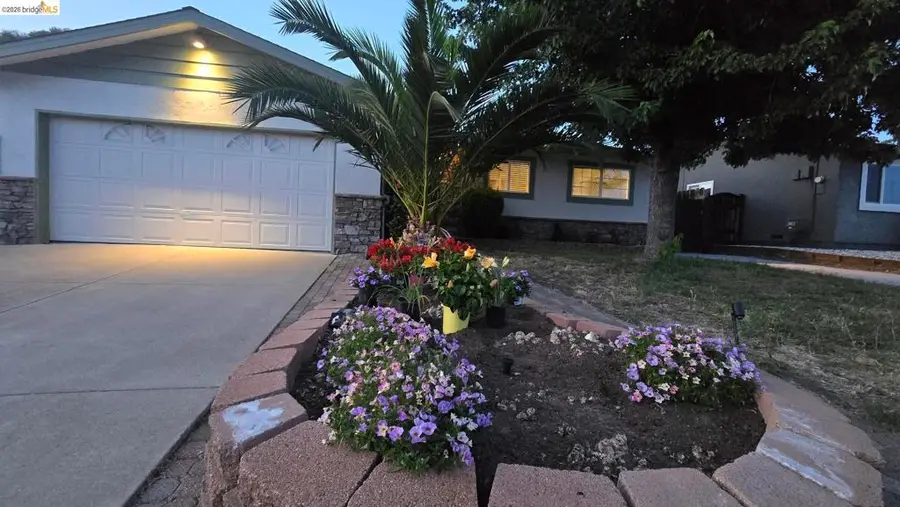 2332 Saint George Dr, Concord, CA 94520 - #2