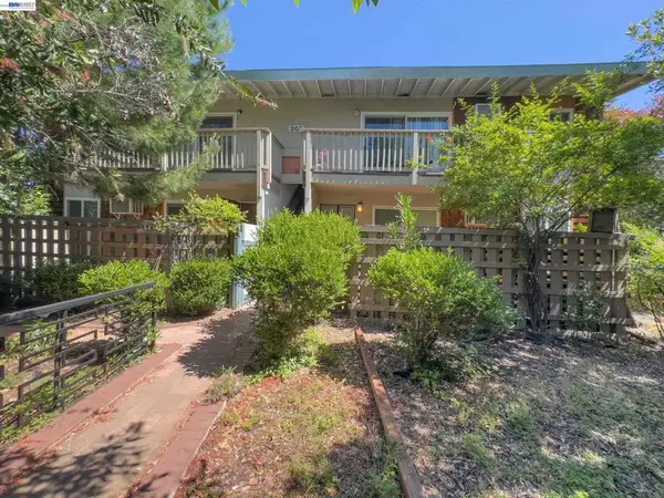 205 Muir Rd, Martinez, CA 94553
