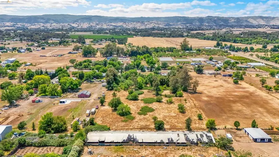 7750 Locke Rd, Vacaville, CA 95688 - #2