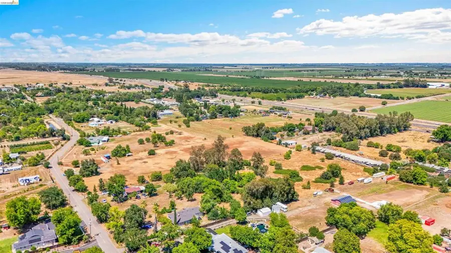 7750 Locke Rd, Vacaville, CA 95688 - #3