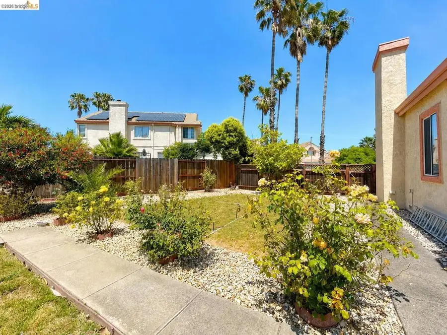 1039 Fennie Ct, Suisun City, CA 94585 - #3