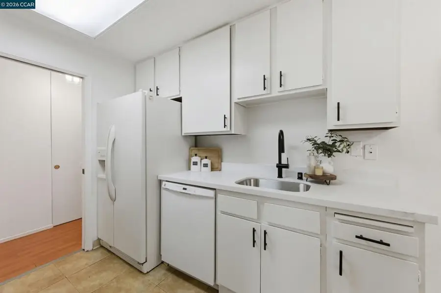 389 Belmont Street #103, Oakland, CA 94610 - #3