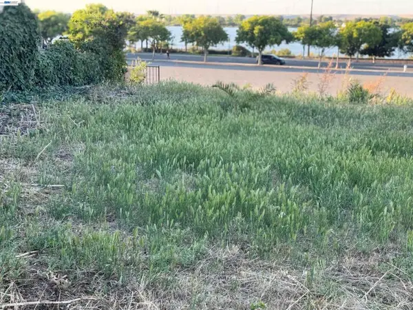 301 W 3rd., Antioch, CA 94509
