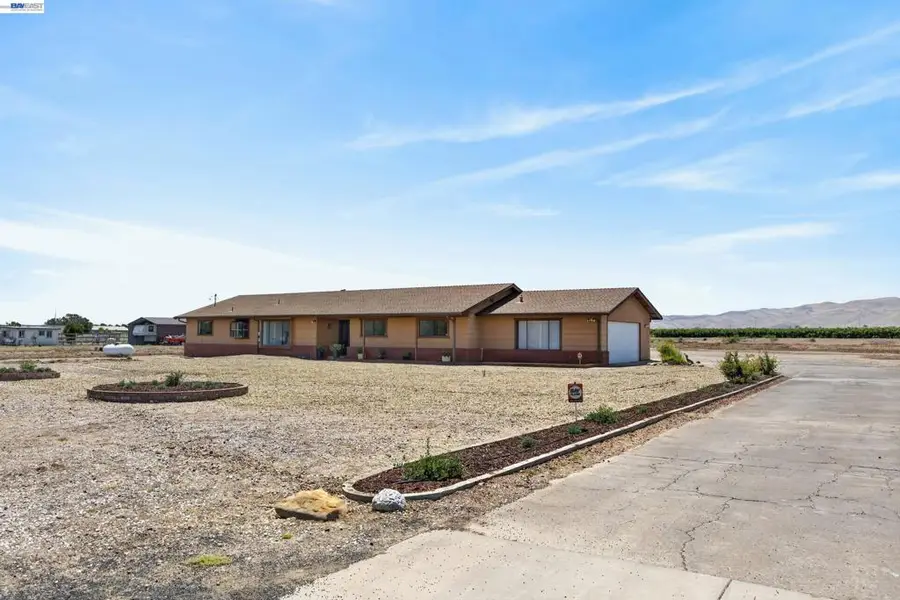 4260 W Kenner Rd, Tracy, CA 95304 - #2