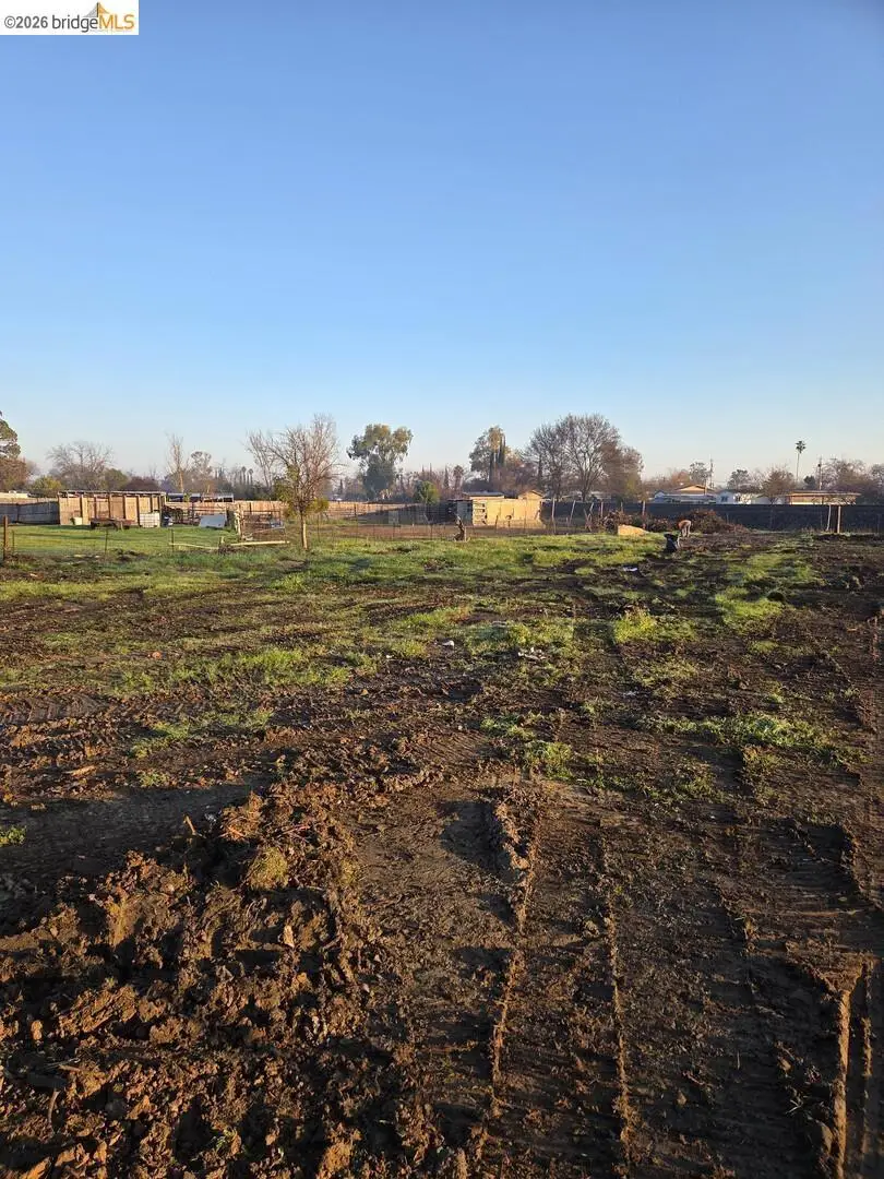 4641 Pacific Ave, Olivehurst, CA 95961 - #3