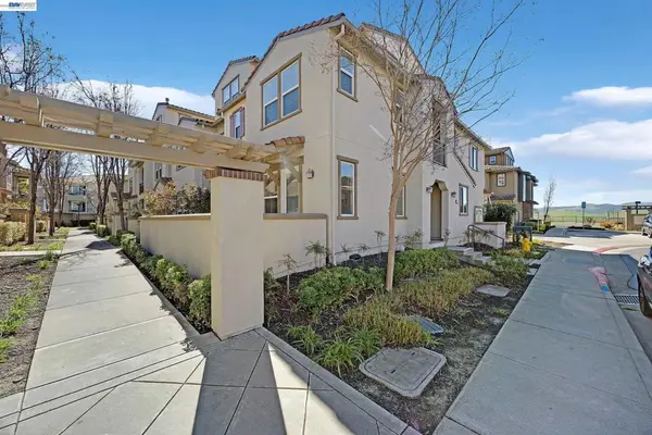 5216 Fioli Loop, San Ramon, CA 94582