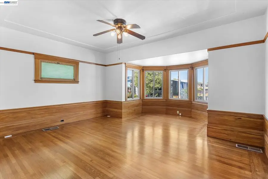 3246 Mlk Jr. Way, Oakland, CA 94609 - #2