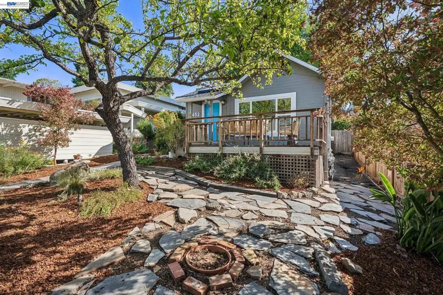 2452 Potomac St, Oakland, CA 94602 - #2