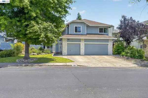 9111 Piccadilly Circle, Windsor, CA 95492