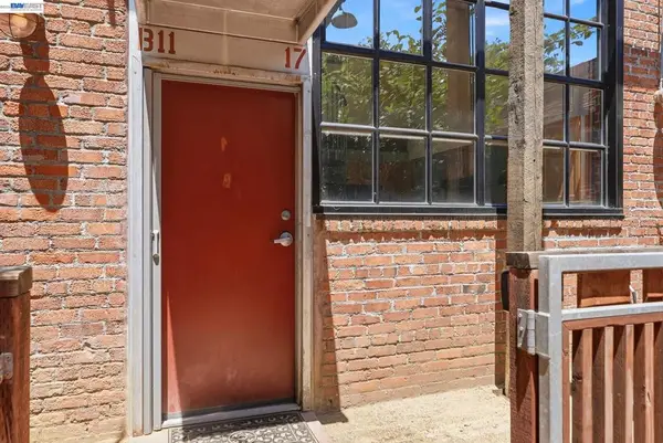 1501 37th Ave #B11, Oakland, CA 94601