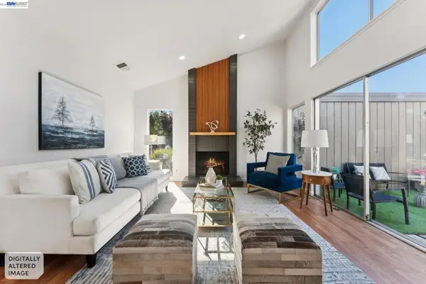1034 Trellis Ln, Alameda, CA 94502