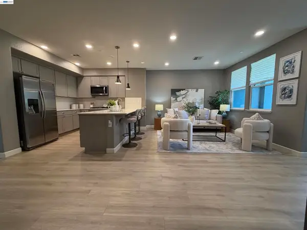 558 Clover Cir, Milpitas, CA 95035