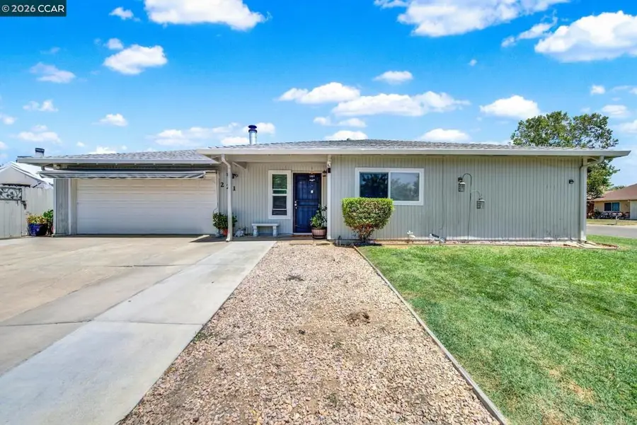 221 Eric Cir, Galt, CA 95632 - #2