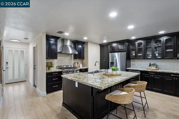 102 Vineyard Cir, Yountville, CA 94599