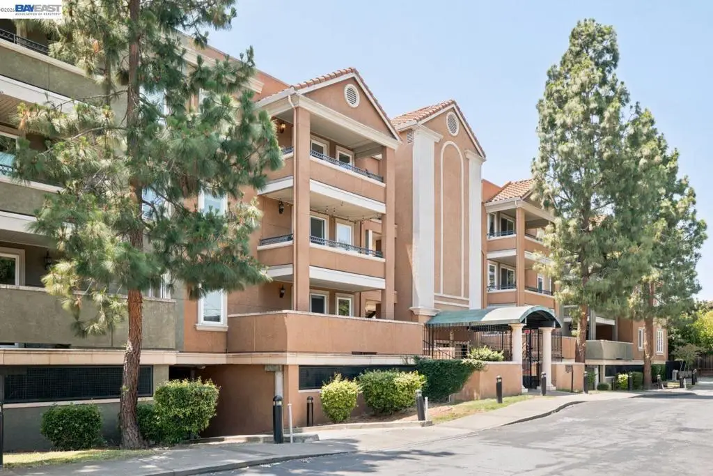 401 S Norfolk St #301, San Mateo, CA 94401 - #1