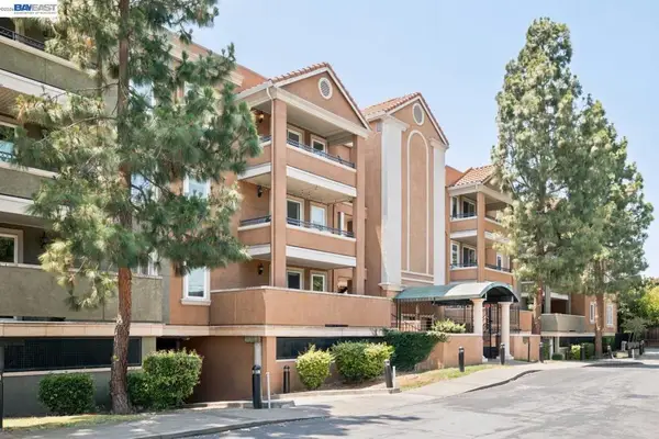 401 S Norfolk St #301, San Mateo, CA 94401