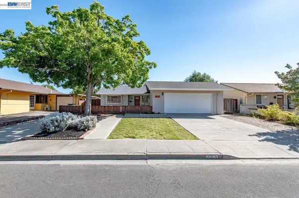 1418 Bluebell Dr, Livermore, CA 94551
