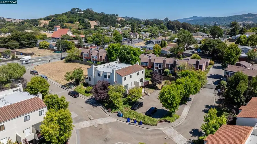 1707 Dalessi Dr, Pinole, CA 94564 - #2