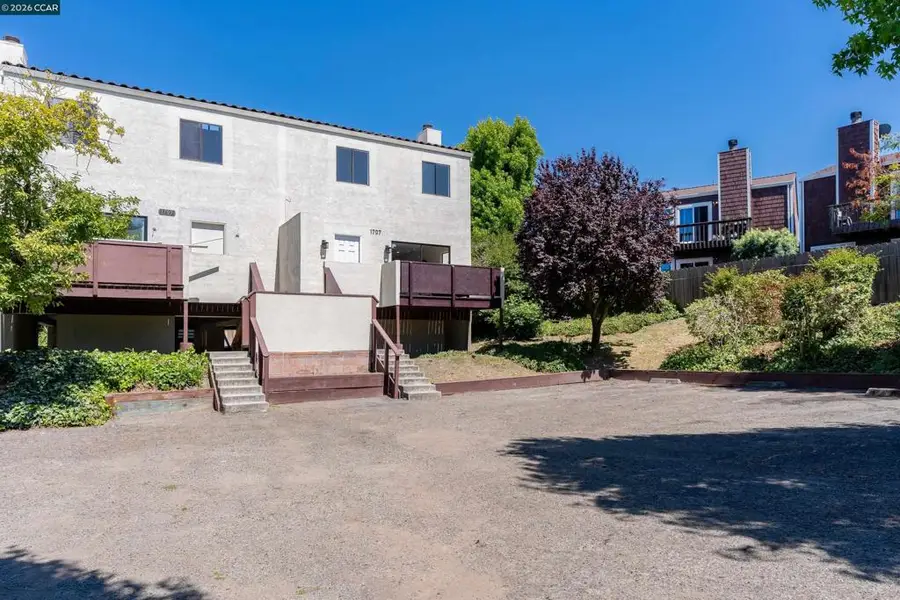 1707 Dalessi Dr, Pinole, CA 94564 - #3
