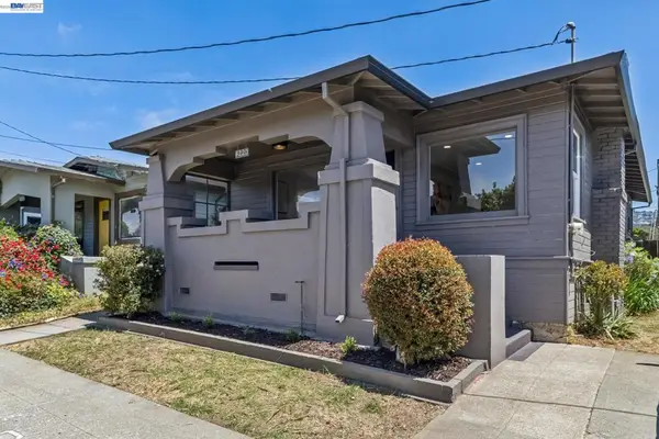 4220 Suter St, Oakland, CA 94619