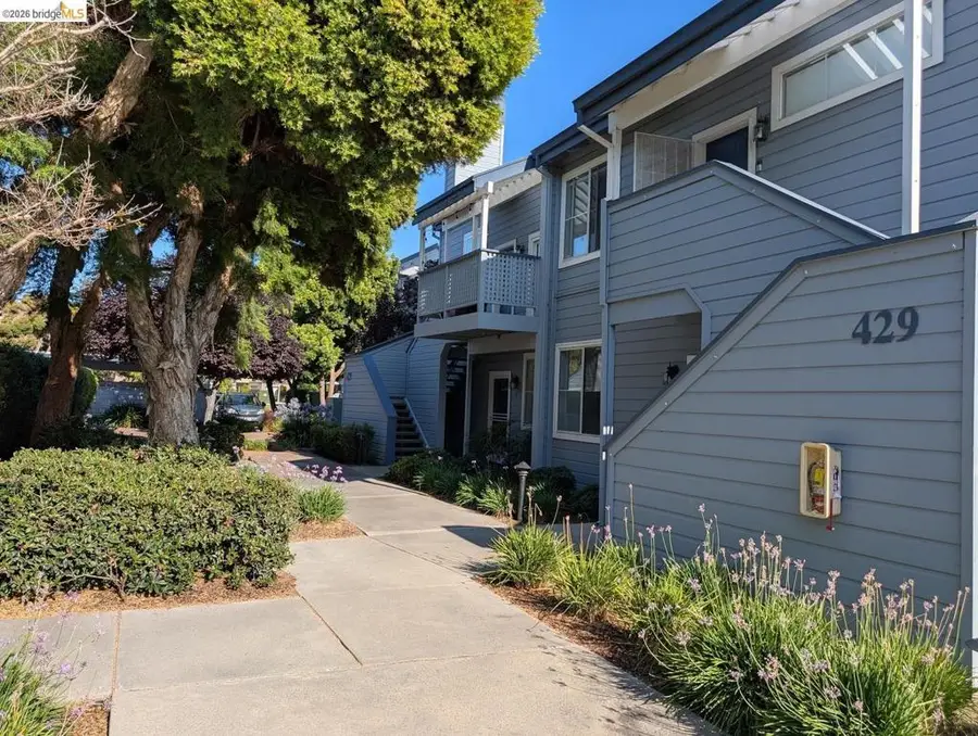 429 Cork Harbour Cir #APT G, Redwood City, CA 94065 - #2