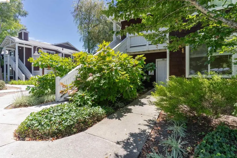 211 Bayside Ct, Richmond, CA 94804 - #3