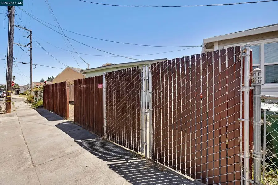 2370 Pine Ave, Richmond, CA 94806 - #2