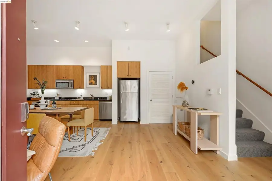21 Covent Ln, Oakland, CA 94608 - #2