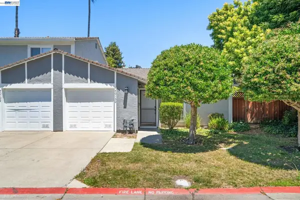 40130 Santa Teresa Cmn, Fremont, CA 94539