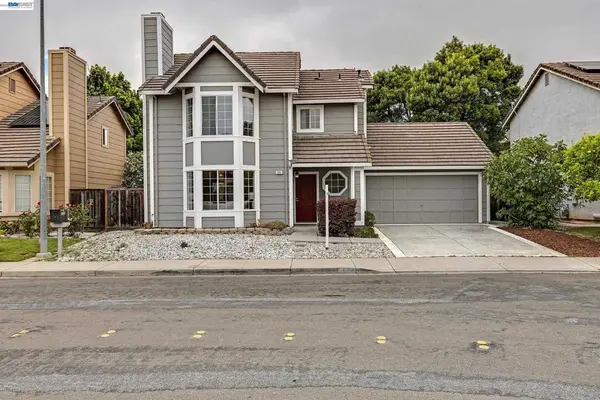 323 Sandstone Dr, Fremont, CA 94536