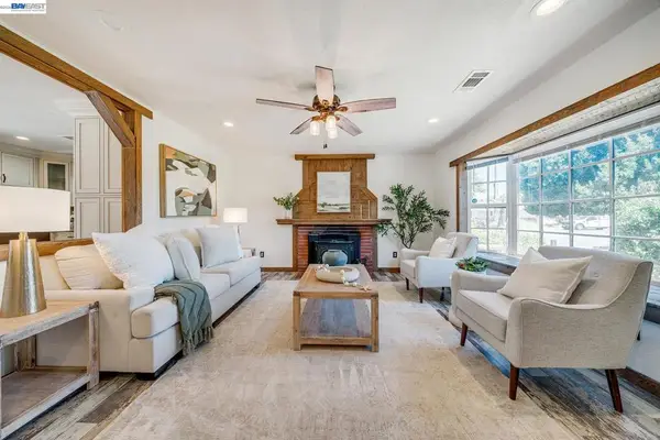5405 Farina Ln, Fremont, CA 94538