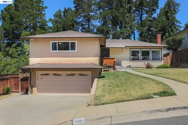 4815 Shetland Ave, Oakland, CA 94605