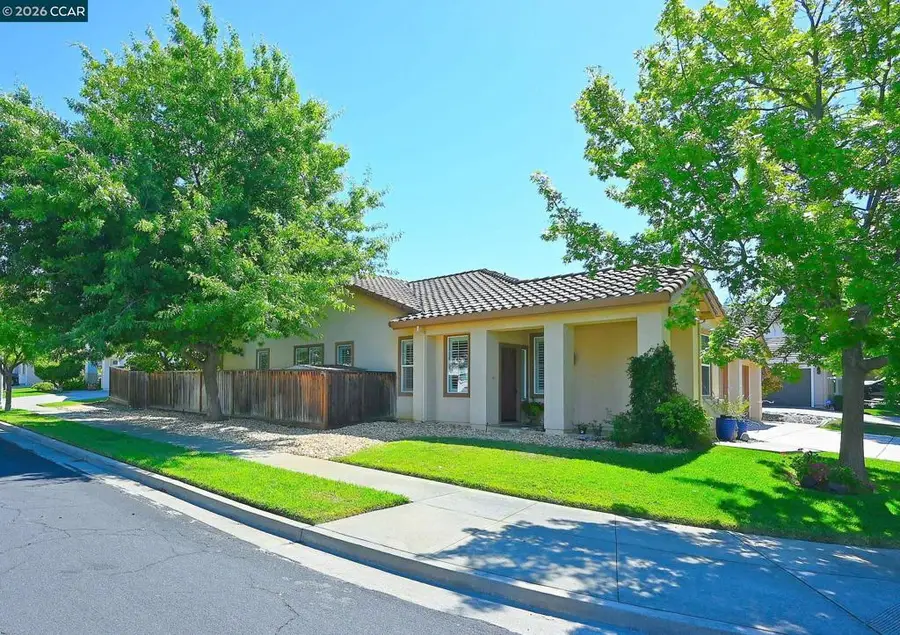 1725 Hazeltine Way, Fairfield, CA 94533 - #2