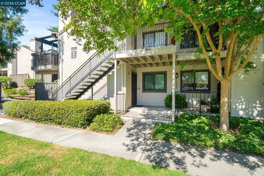 1355 Hull Ln, Martinez, CA 94553 - #3