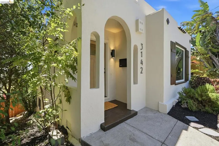 3142 Maxwell Avenue, Oakland, CA 94619 - #2