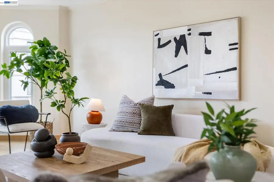 20 Dorado Ter #Penthouse, San Francisco, CA 94112 - #3