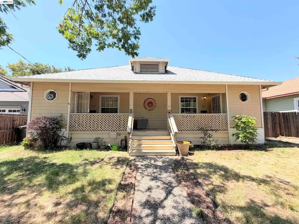 217 Cedar St, Roseville, CA 95678 - #1