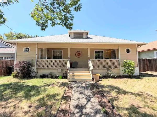 217 Cedar St, Roseville, CA 95678