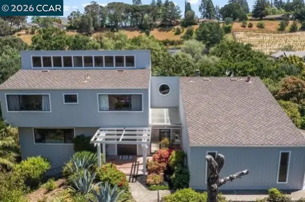 864 Coachman Pl, Clayton, CA 94517