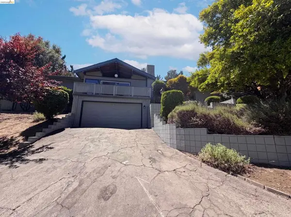612 Tahos Rd, Orinda, CA 94563