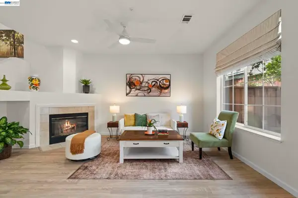 10706 Ian Ln, Dublin, CA 94568
