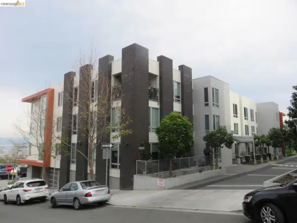 10 Kennedy Pl #203, San Francisco, CA 94124