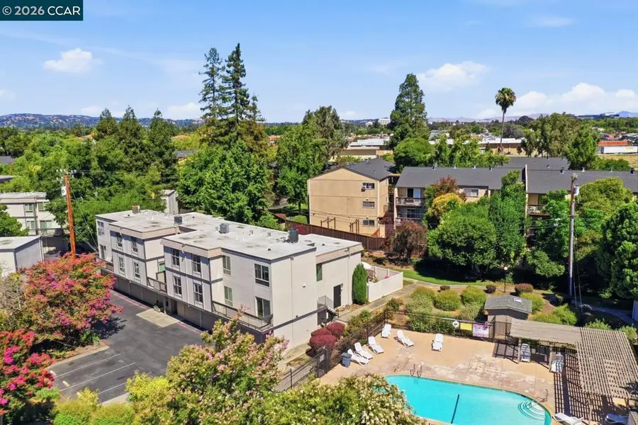 2037 Sierra Rd #5, Concord, CA 94518 - #3